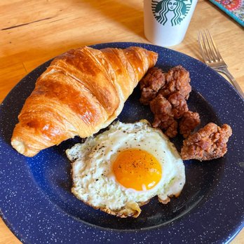 Foodland - a croissant, fried eggs, and fried chicken on a blue plate - Grocery Near Me - Toronto, Ontario Foodland - a croissant, fried eggs, and fried chicken on a blue plate - Grocery Near Me - Toronto, Ontario