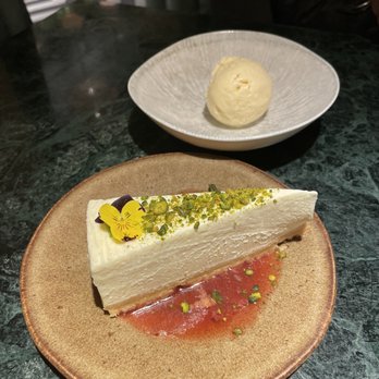 Zuaya London - Cheesecake & coconut ice cream - Latin American Near Me - London, XGL Zuaya London - Cheesecake & coconut ice cream - Latin American Near Me - London, XGL