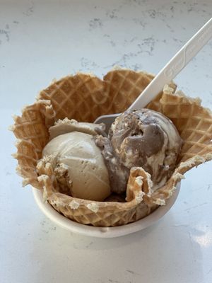 Jeni's Splendid Ice Creams by null