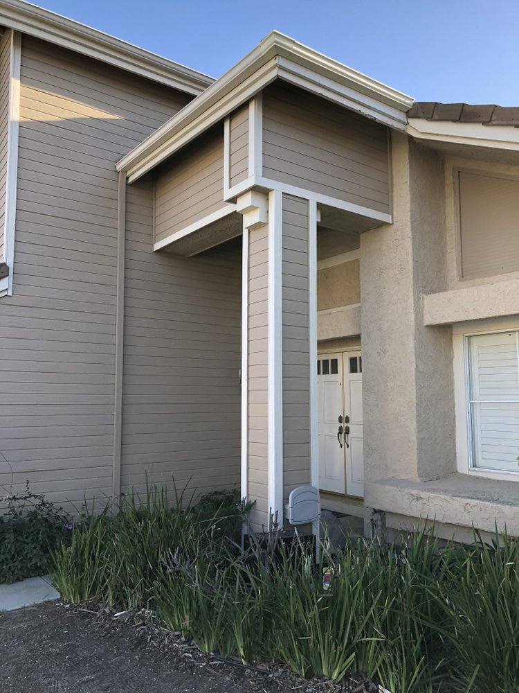 Slide of Tri-County Gutters