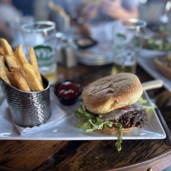 Tanzenwald Brewing Company - Smash burger and fries. - Breweries Near Me - Northfield, Minnesota Tanzenwald Brewing Company - Smash burger and fries. - Breweries Near Me - Northfield, Minnesota