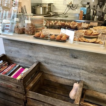 Soul Kitchen - Pastries! And books for browsing! - Coffee & Tea Near Me - Paris, 75