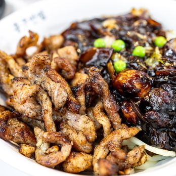 Paik’s Noodle - 고기짜장면 Meat Jajangmyeon ($15.50) - Korean Near Me - San Jose, California