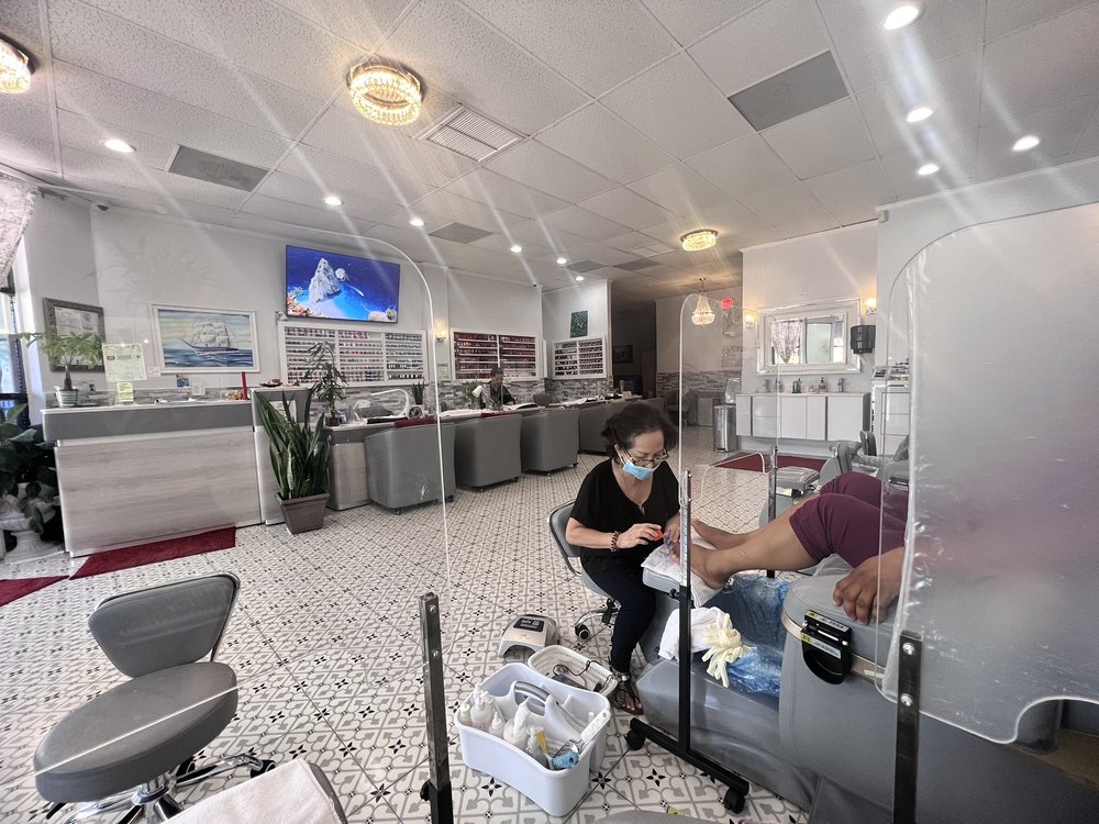 Viva Nails and Spa Image