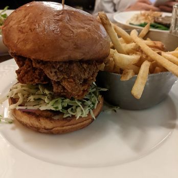 Earls Kitchen + Bar - Chicken sandwich - New American Near Me - McLean, Virginia Earls Kitchen + Bar - Chicken sandwich - New American Near Me - McLean, Virginia