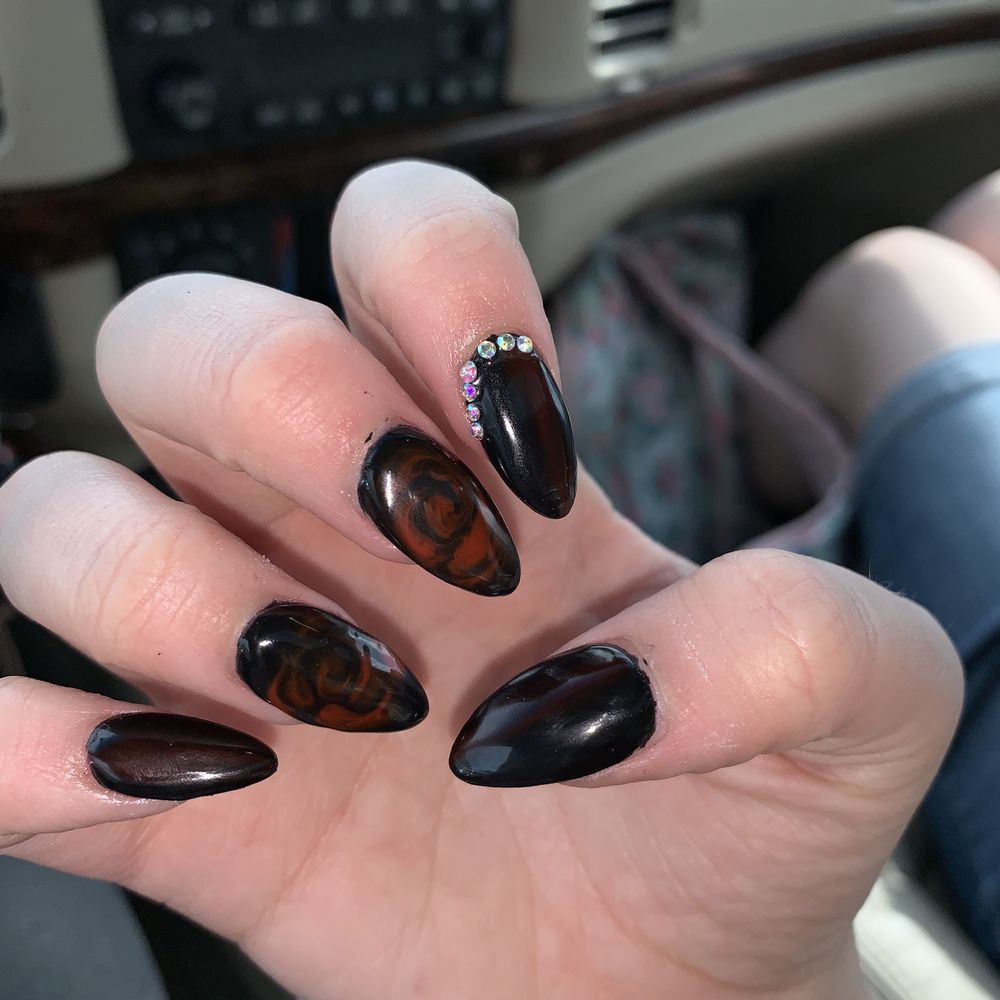 Halo Nails - Nails - Nail Salons Near Me - Kent, Ohio