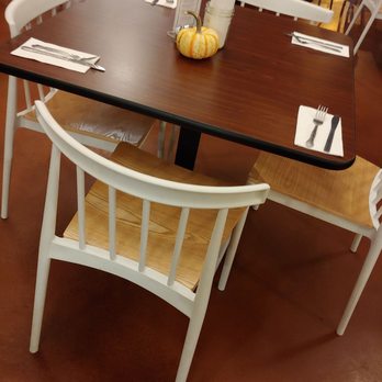 Melt Revival - Seasonal decor November 2018 - Breakfast & Brunch Near Me - Cincinnati, Ohio
