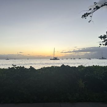 Aloha Mixed Plate - Sunset view - Hawaiian Near Me - Lahaina, Hawaii