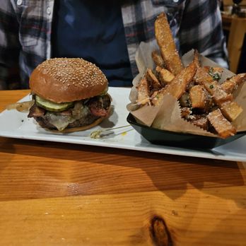 The Cue Restaurant - Dry Rubbed Burger with Parmesan Truffle Fries - Barbeque Near Me - Danbury, Connecticut The Cue Restaurant - Dry Rubbed Burger with Parmesan Truffle Fries - Barbeque Near Me - Danbury, Connecticut