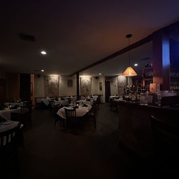 Caffe Pinguini Italian Restaurant - inside - Italian Near Me - Los Angeles, California Caffe Pinguini Italian Restaurant - inside - Italian Near Me - Los Angeles, California