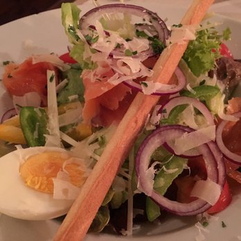 Herlitschka Wirtshaus - Salad - Gastropubs Near Me - Vienna, 9
