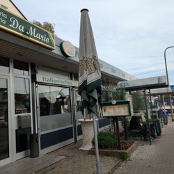 Trattoria Da Mario - Vor dem Haus die Bushaltestelle, kurz dahinter die S-Bahn-Haltestelle
