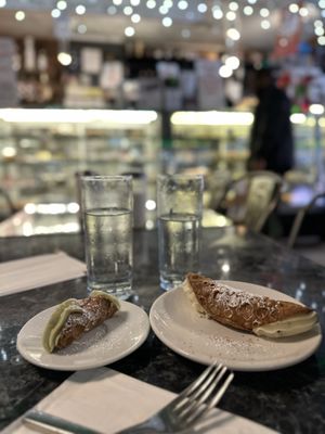 Cannoli King by null