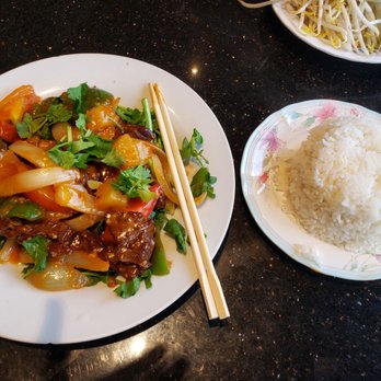Wok seared pepper steak
