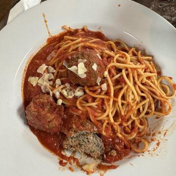 Lievita - Spaghetti & Meatballs - Italian Near Me - Chillicothe, Ohio Lievita - Spaghetti & Meatballs - Italian Near Me - Chillicothe, Ohio