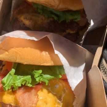 Shake Shack Westfield Southcenter - Burgers Near Me - Seattle, Washington Shake Shack Westfield Southcenter - Burgers Near Me - Seattle, Washington
