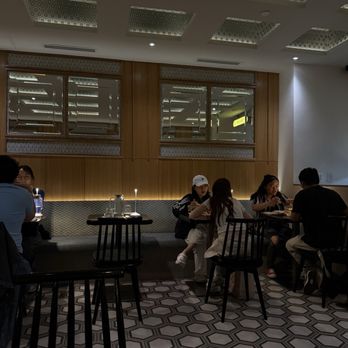Hojokban - Interior | IG & TikTok @territheplatypus.eatz - Korean Near Me - New York, New York Hojokban - Interior | IG & TikTok @territheplatypus.eatz - Korean Near Me - New York, New York