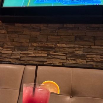 Sweetwater - Strawberry lemonade - American Near Me - Chicago, Illinois Sweetwater - Strawberry lemonade - American Near Me - Chicago, Illinois