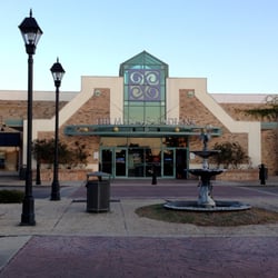 Acadiana Mall - Main mall entrance.