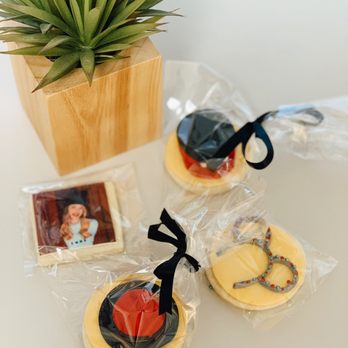 Saint Michel: Cafe and Art - Cupcakes Near Me - Brooklyn, New York Saint Michel: Cafe and Art - Cupcakes Near Me - Brooklyn, New York
