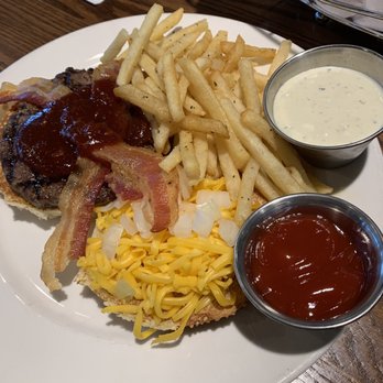 Blue Ridge Grill - BRG burger - American Near Me - Ashburn, Virginia