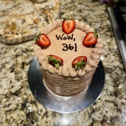 Prettiest Taste - Chocolate cake with strawberries