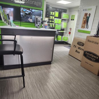 Extra Space Storage - Office - Self Storage Near Me - Tempe, Arizona