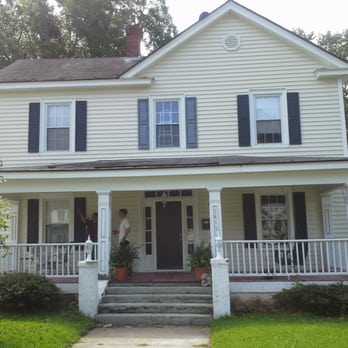 Atlantic Coastal Enterprises - The house has Insulated vinyl siding. And vinyl soffit and facsia. - Roofing Near Me - Hubert, North Carolina Atlantic Coastal Enterprises - The house has Insulated vinyl siding. And vinyl soffit and facsia. - Roofing Near Me - Hubert, North Carolina