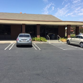 Chase Bank - Entrance to Chase Bank - Banks & Credit Unions Near Me - Merced, California