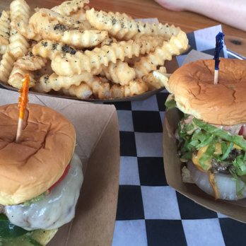 Al's Burger Shack - Paco and classic (bite size) with small french fries - Burgers Near Me - Chapel Hill, North Carolina Al's Burger Shack - Paco and classic (bite size) with small french fries - Burgers Near Me - Chapel Hill, North Carolina