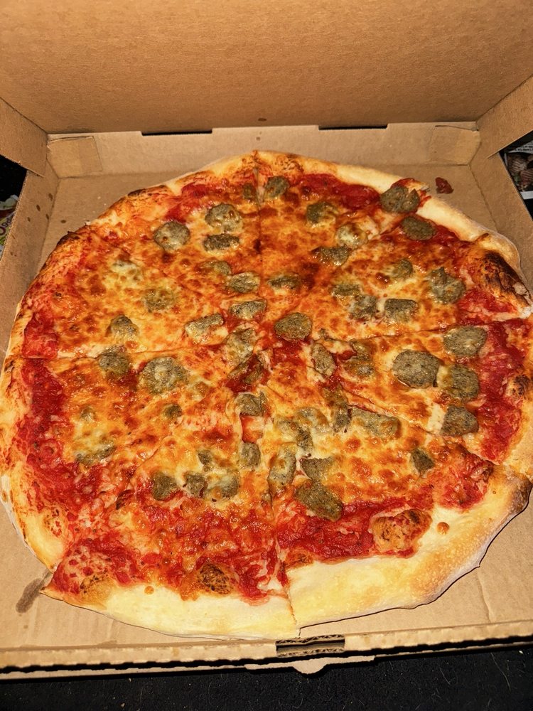 Food from Trappers II Pizza Pub