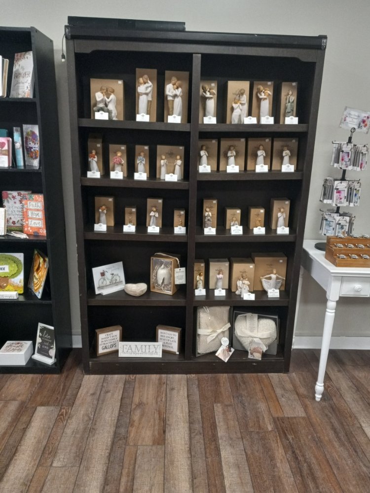 SHB Gifts & Decor Logo