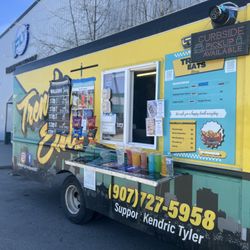 Trendy Eats 907