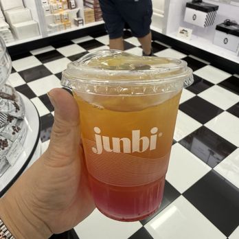 Junbi Matcha & Tea - Passion fruit refresher - Bubble Tea Near Me - Livermore, California Junbi Matcha & Tea - Passion fruit refresher - Bubble Tea Near Me - Livermore, California