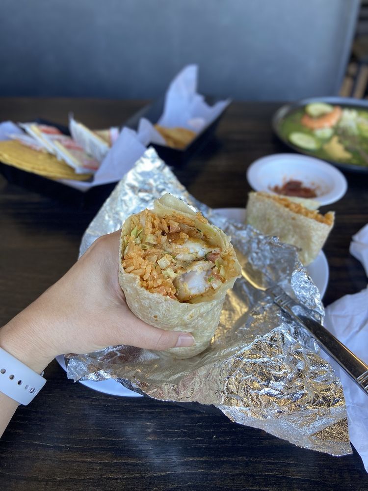 La Tapatia Taqueria Y Mariscos