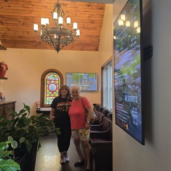 The Abbey - Inside decor - Pubs Near Me - Townsend, Tennessee The Abbey - Inside decor - Pubs Near Me - Townsend, Tennessee