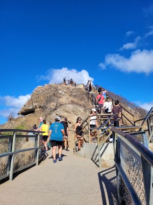 Diamond Head State Monument by null