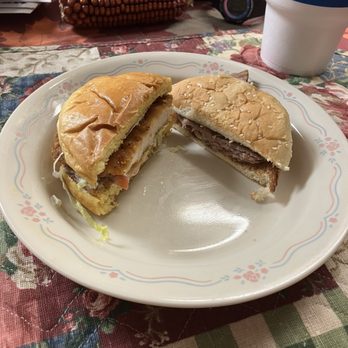 Arby's - 1/2 Classic Roast Beef & 1/2 Crispy Chicken Sandwich - Fast Food Near Me - Shelbyville, Indiana Arby's - 1/2 Classic Roast Beef & 1/2 Crispy Chicken Sandwich - Fast Food Near Me - Shelbyville, Indiana