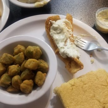 Southern Chicken - This is cold sides and 2 pices of flounder. Fish is under the fork. Only 12$ withe drink... - American Near Me - Surfside Beach, South Carolina