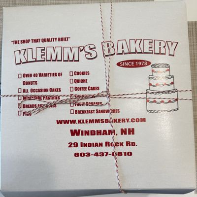 Klemm's Bakery by null