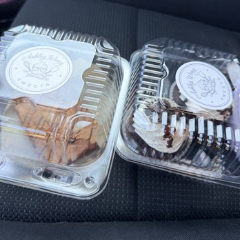 Ashley Wong Sweets - Brownie and Oreo cupcakes - Bakeries Near Me - Fremont, California