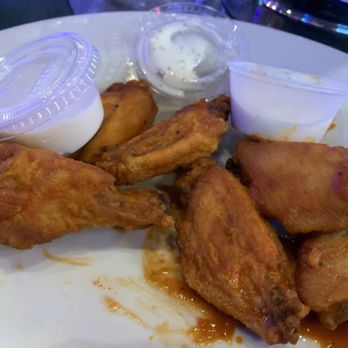 North Brunswick Pub - Buffalo wings - American Near Me - North Brunswick, New Jersey North Brunswick Pub - Buffalo wings - American Near Me - North Brunswick, New Jersey