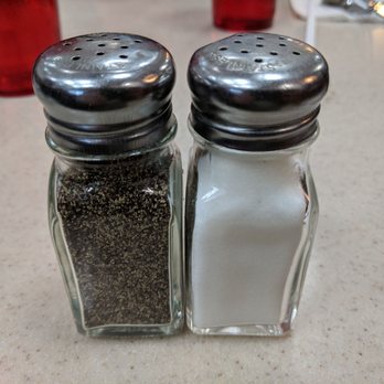 Leo's Coney Island - salt and pepper shakers - Diners Near Me - Bloomfield Hills, Michigan