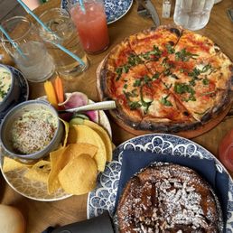 SPINACH DIP MARGHERITA MONKEY BREAD LEMONADE or PALMER SPINACH DIP MARGHERITA MONKEY BREAD LEMONADE or PALMER