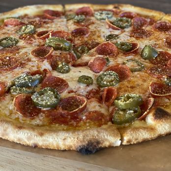 Flaming Wheel Pizzeria - 12 inch pizza - Pizza Near Me - Conroe, Texas