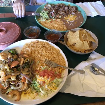 Mazatlan Mexican Restaurant - Maxican food - Mexican Near Me - Portland, Oregon