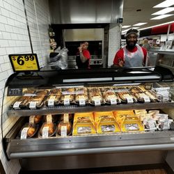 Winn-Dixie - Tasty hot foods