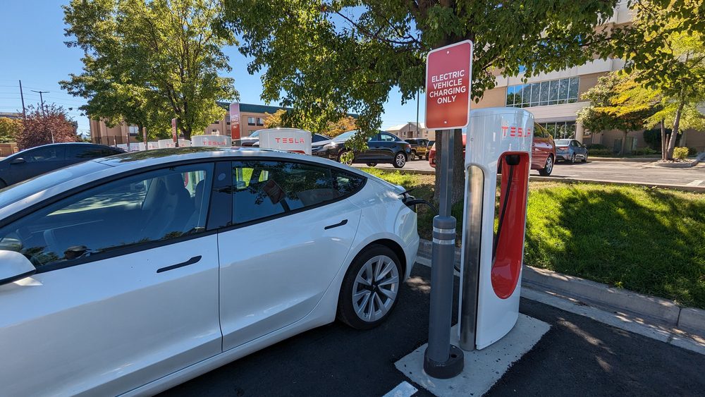 TESLA SUPERCHARGER Updated April 2024 1505 S 40 E, Provo, Utah EV