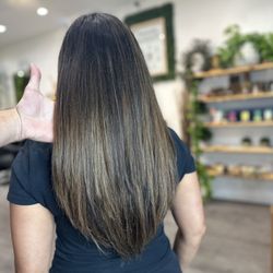 Cuts By Cue - 16" Bellami extensions and Highlight
