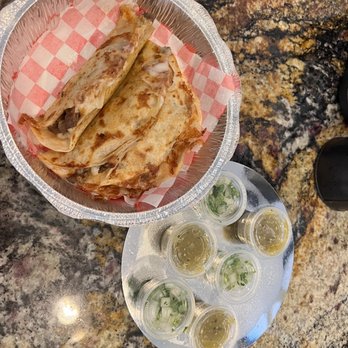TacoMania - Carne asada taco - onion/celantro mix and green salsa - Mexican Near Me - Riverton, Utah TacoMania - Carne asada taco - onion/celantro mix and green salsa - Mexican Near Me - Riverton, Utah